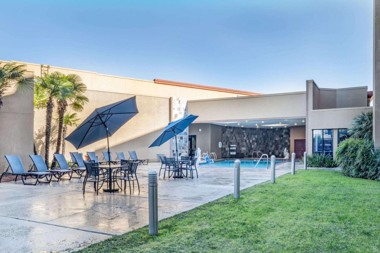 Wyndham Sacramento Hotel Carmichael Kültér fotó